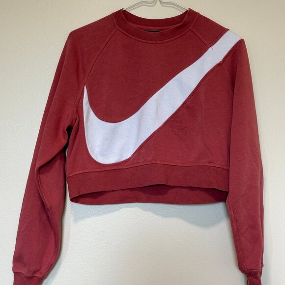 Nike Swoosh Fleece Crewneck | Salmon | XS - Picture 2 of 6